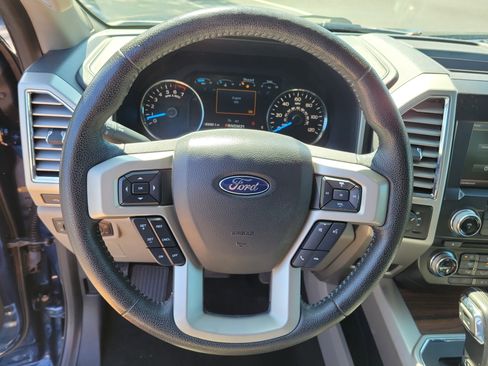 Used 2015 Ford F150 Lariat w/ Equipment Group 502A Luxury AWD/4WD image 22