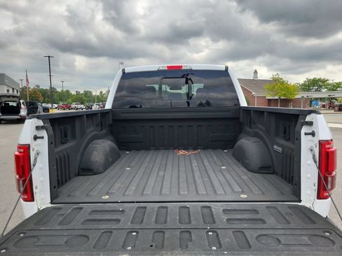 Used 2016 Ford F150 Lariat w/ Equipment Group 502A Luxury AWD/4WD image 9