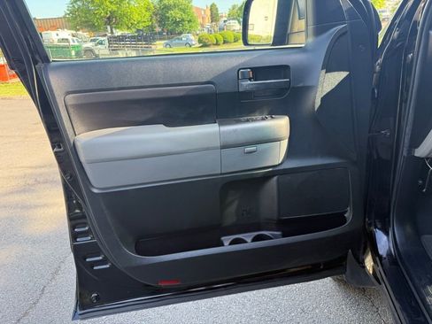 Used 2012 Toyota Tundra 4x4 Double Cab w/ Tow Pkg image 19