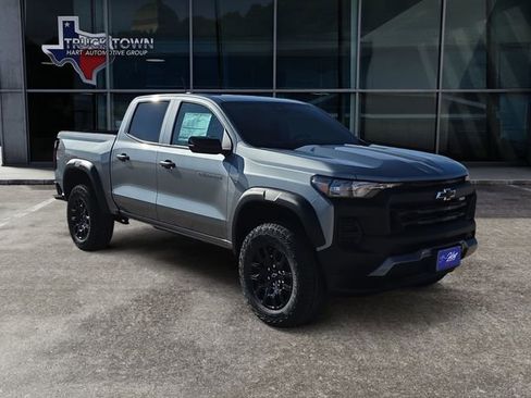New 2026 Chevrolet Colorado Trail Boss AWD/4WD image 1