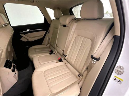 Used 2019 Audi Q5 2.0T Premium image 32