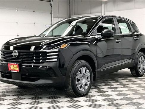 New 2026 Nissan Kicks S image 3