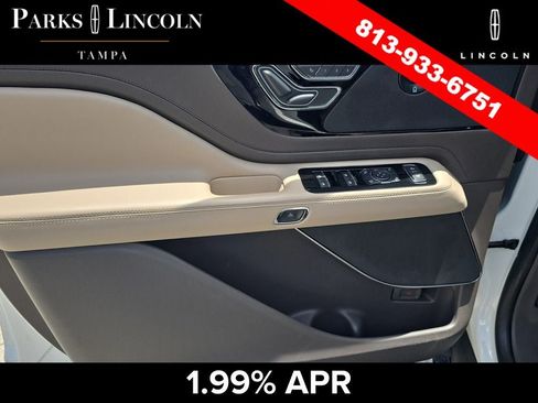 Certified 2022 Lincoln Aviator Reserve w/ Elements Package Plus AWD/4WD image 17