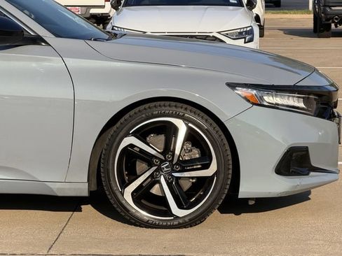 Used 2021 Honda Accord Sport image 7