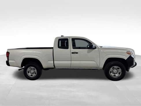 Used 2021 Toyota Tacoma SR image 7