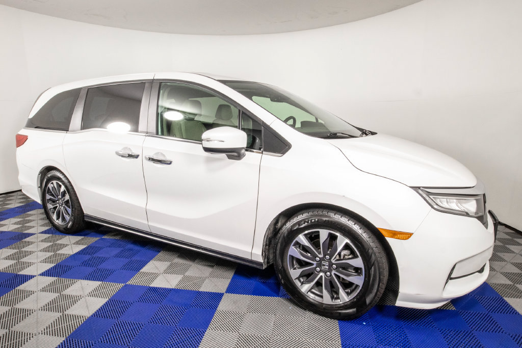 Used 2023 Honda Odyssey EX-L image 3
