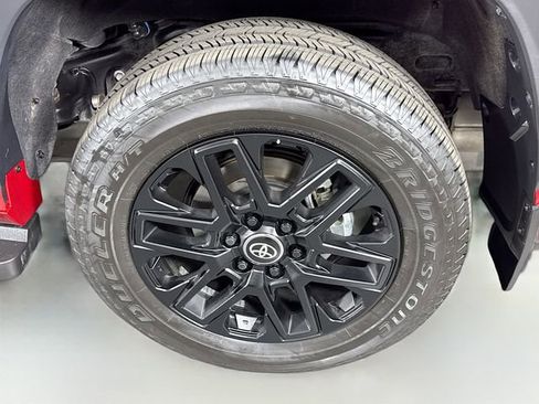 Certified 2025 Toyota Sequoia Limited w/ Tow Technology Package AWD/4WD image 34