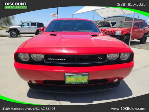 Used 2013 Dodge Challenger R/T w/ Sound Group II RWD image 2