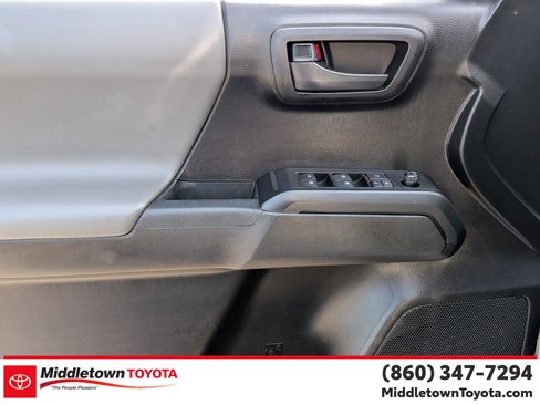 Certified 2022 Toyota Tacoma SR AWD/4WD image 10