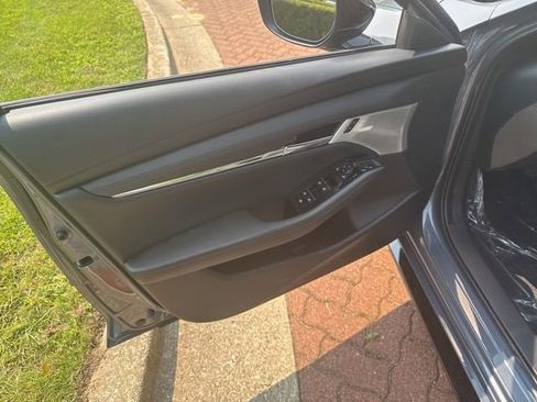 New 2025 MAZDA MAZDA3 Hatchback w/ Appearance Package image 16