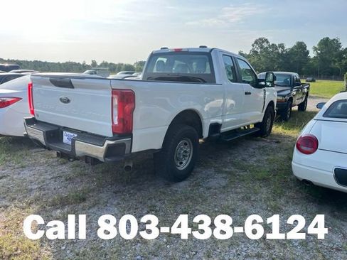 Used 2024 Ford F250 XL w/ XL Driver Assist Package RWD image 2