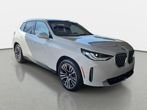 New 2026 BMW X3 xDrive30 w/ Premium Package image 3