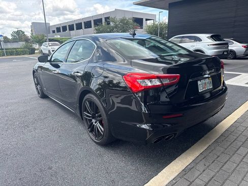 Used 2019 Maserati Ghibli GranSport RWD image 3