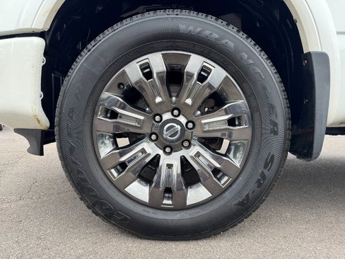 Used 2017 Nissan Titan Platinum Reserve AWD/4WD image 13