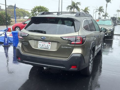 Certified 2024 Subaru Outback Premium AWD/4WD image 6