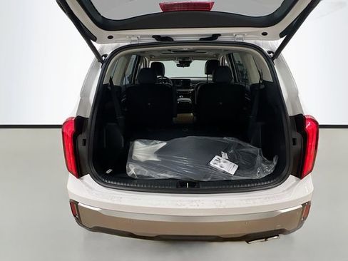 New 2025 Kia Telluride S image 29