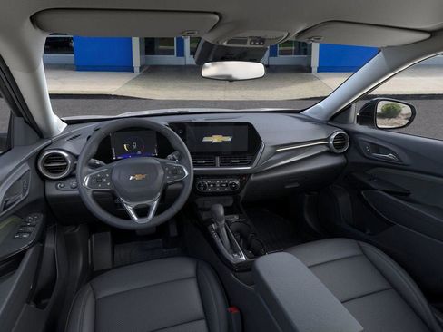 New 2025 Chevrolet Trax ACTIV w/ Driver Confidence Package image 15