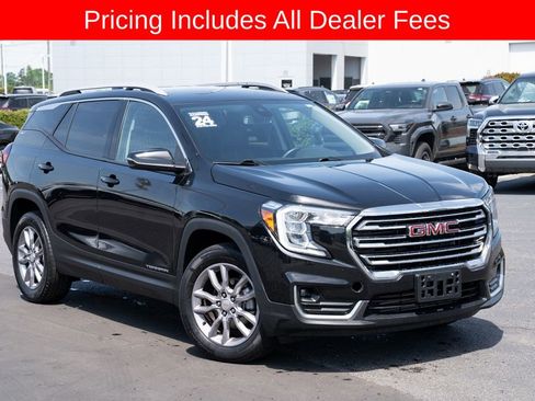 Used 2024 GMC Terrain SLT AWD/4WD image 1