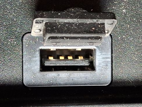 Used 2013 Volvo S60 T5 image 25