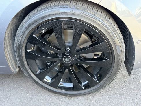 Used 2025 Land Rover Range Rover Sport Autobiography AWD/4WD image 4