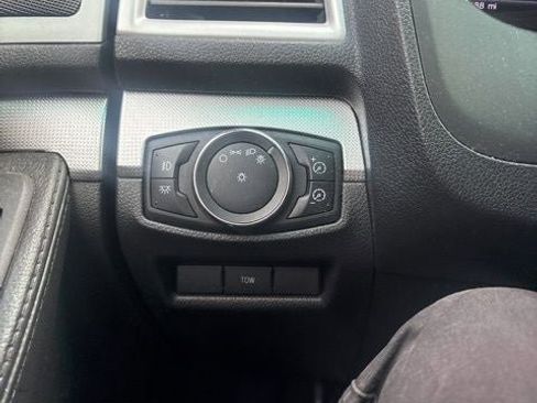 Used 2013 Ford Explorer XLT image 55