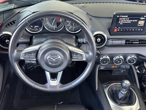 Used 2023 MAZDA MX-5 Miata Grand Touring RWD image 16