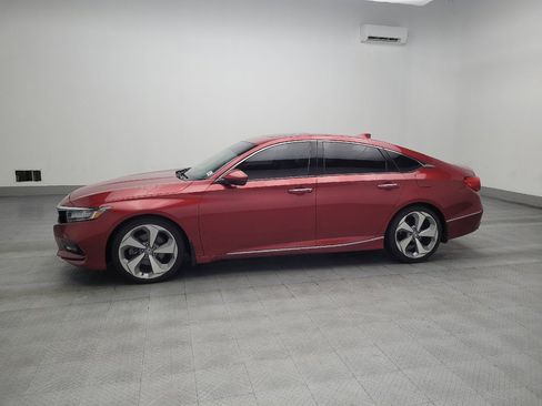 Used 2018 Honda Accord Touring image 2