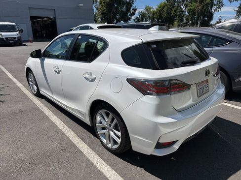 Used 2017 Lexus CT 200h w/ Seat Comfort Package image 5