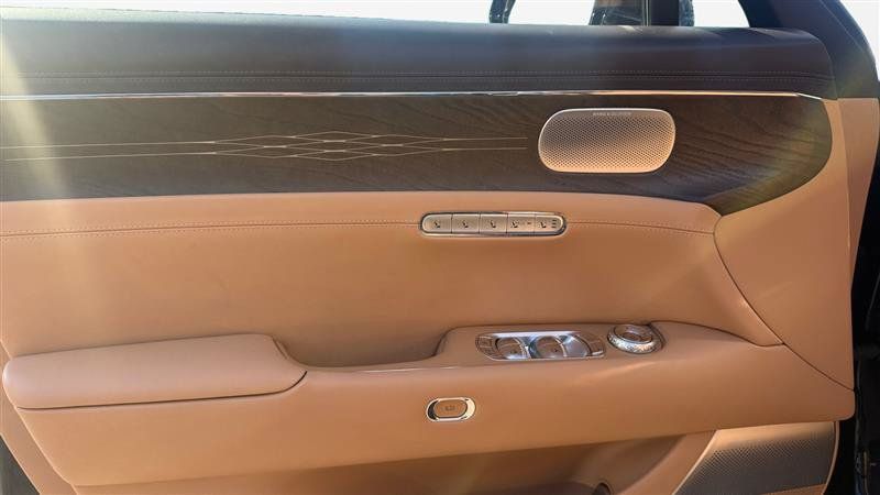 Used 2023 Genesis G90 3.5T AWD/4WD image 11