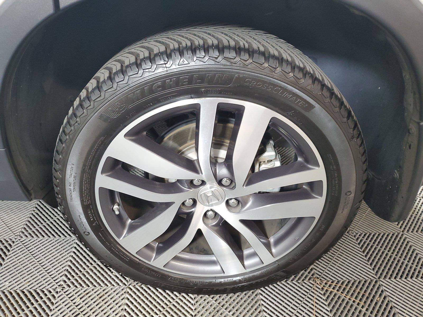 Used 2017 Honda Pilot Elite image 11