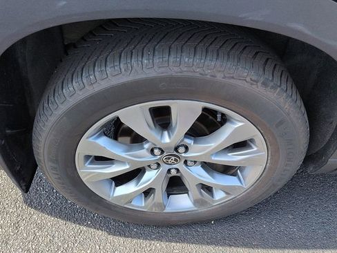 Certified 2024 Toyota Grand Highlander Limited image 9