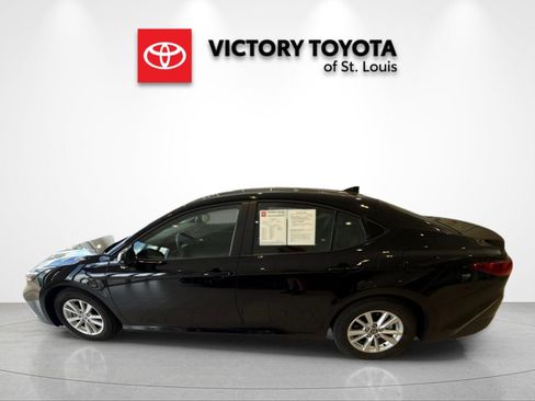 Used 2026 Toyota Camry LE FWD image 6