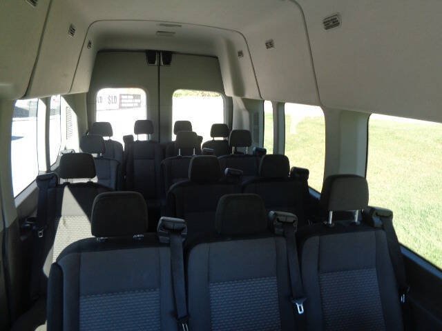 Used 2025 Ford Transit 350 XLT RWD image 7