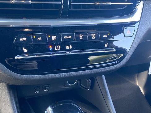 Used 2024 Buick Envista Avenir FWD image 9