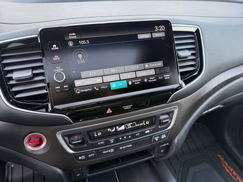 Used 2024 Honda Ridgeline TrailSport image 19