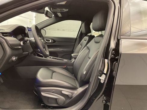 New 2026 Jeep Compass Latitude image 14