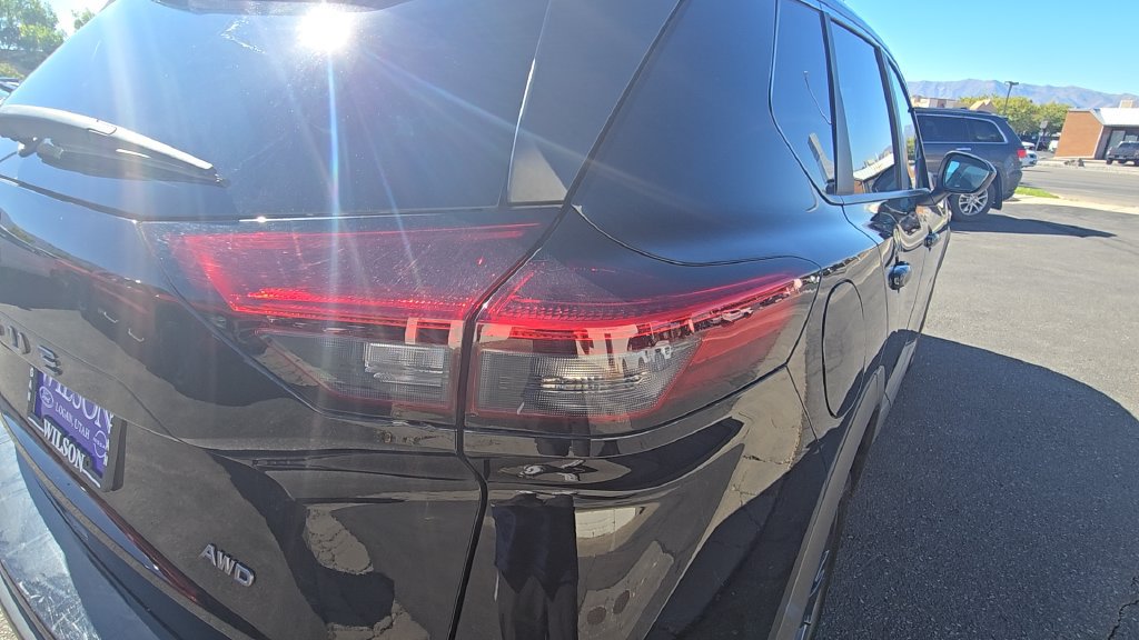 Used 2025 Nissan Rogue SV AWD/4WD image 34