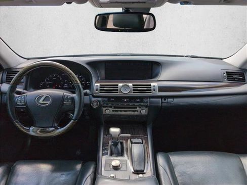 Used 2015 Lexus LS 460 AWD w/ Comfort Package image 21
