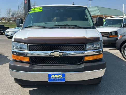 Used 2018 Chevrolet Express 3500 LT w/ LT Preferred Equipment Group image 3