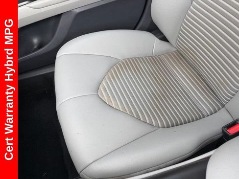 Used 2022 Toyota Camry SE FWD image 27