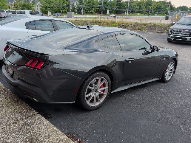 Used 2024 Ford Mustang GT Premium RWD image 2