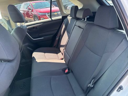Used 2023 Toyota RAV4 LE AWD/4WD image 31