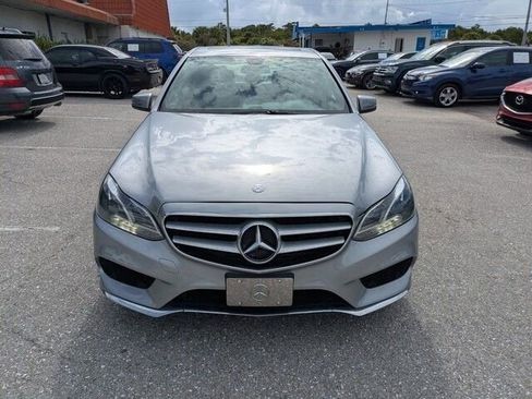 Used 2014 Mercedes-Benz E 350 Sedan image 2