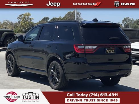 Used 2023 Dodge Durango R/T AWD/4WD image 4