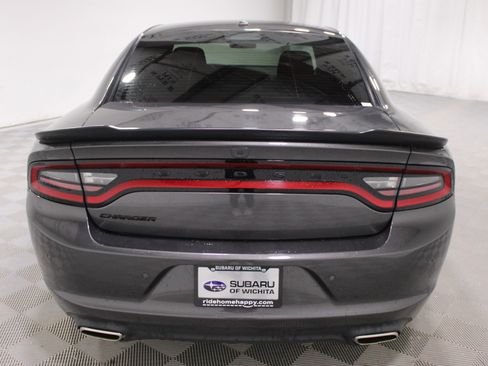 Used 2022 Dodge Charger SXT w/ Blacktop Package image 28