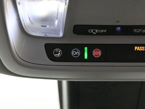 Used 2020 Chevrolet Malibu LT image 28