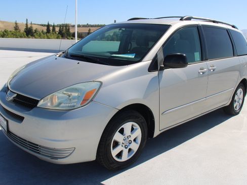 Used 2005 Toyota Sienna LE FWD image 6