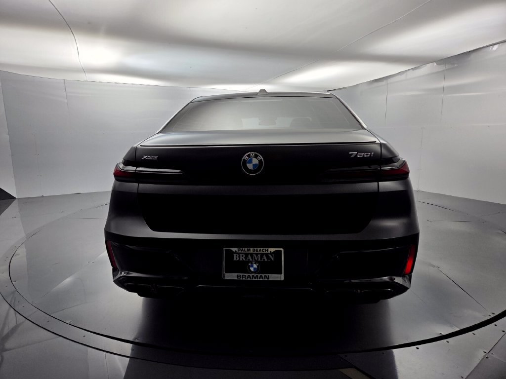 Certified 2023 BMW 760i xDrive AWD/4WD image 11