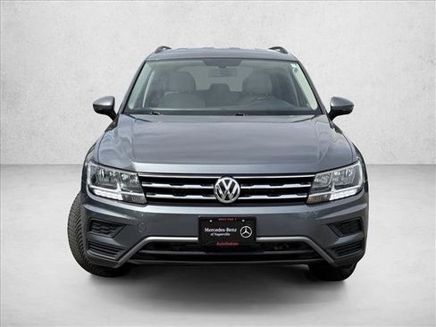 Used 2018 Volkswagen Tiguan SE FWD image 2