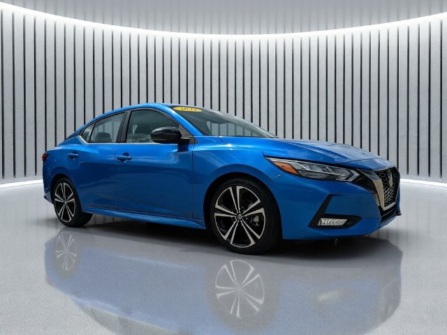 Used 2022 Nissan Sentra SR w/ Lighting Package FWD image 2